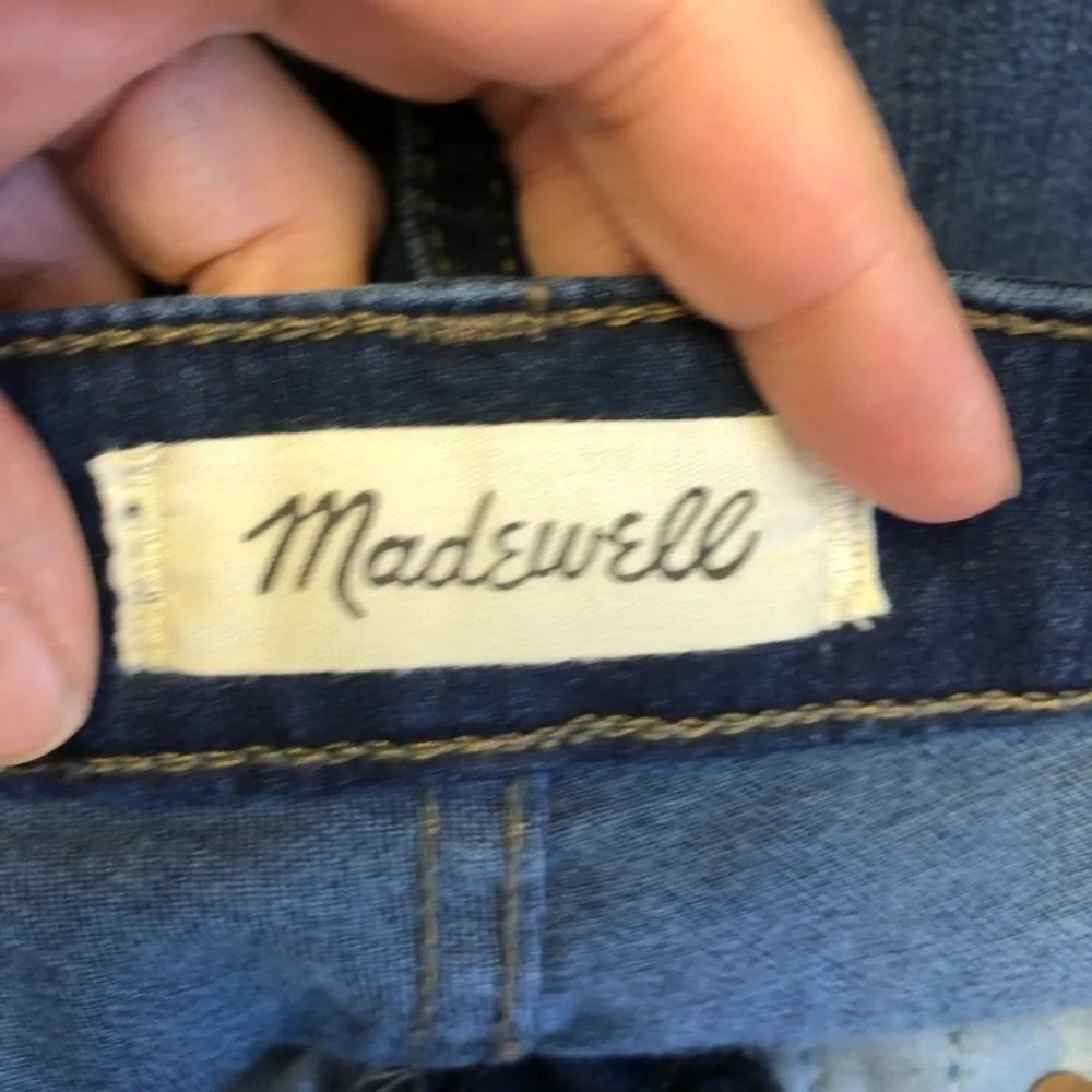 MADEWELL CURVY HIGH-RISE SKINNY DARK WASH WITH WHISKERING SZ 25